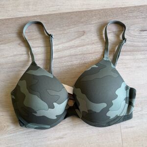 Victoria's Secret Pink 'Wear Everywhere' Push-Up Bra Camo Womens Size 32C NWOT